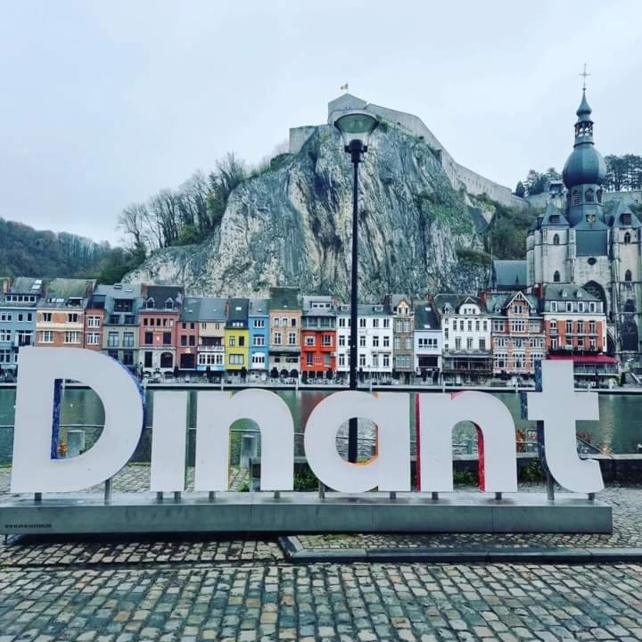 Chez Nanou, Dinant Appartamento Esterno foto